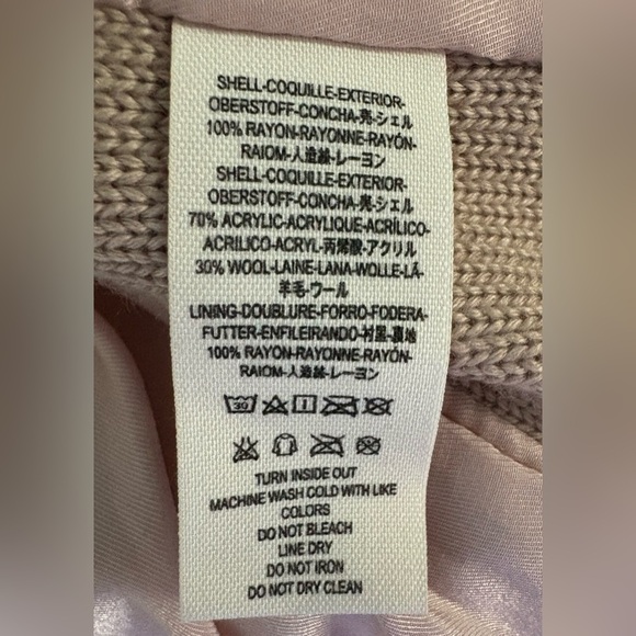 Preloved Free People Pale Pink Cool & Clean
Moto Vegan Leather Zip Up Jacket 2 - Picture 10 of 13